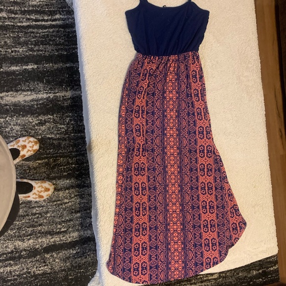 Blue and pink dress - Picture 2 of 4